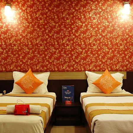 פונה Oyo Rooms Yerwada Chowk מראה חיצוני תמונה